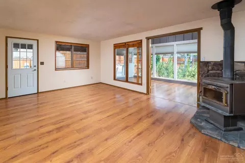 20039 Beaver Ln, Bend, OR 97703 photo 6