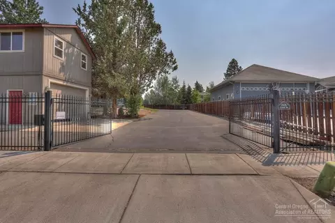21135 Clairaway Ave, Bend, OR 97702 photo 23