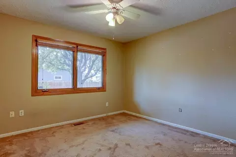21135 Clairaway Ave, Bend, OR 97702 photo 12