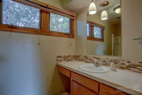 21135 Clairaway Ave, Bend, OR 97702 photo 13