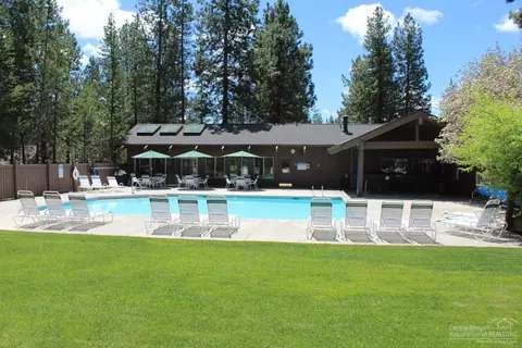 57328 Beaver Ridge Loop, Sunriver, OR 97707 photo 17