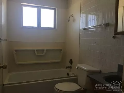 23084 Mcgrath Rd, Bend, OR 97701 photo 12