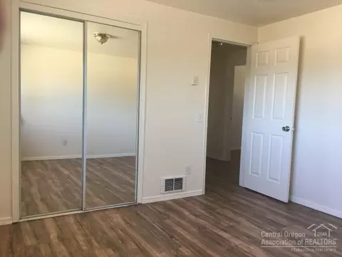 23084 Mcgrath Rd, Bend, OR 97701 photo 10