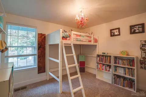 60939 Garnet St, Bend, OR 97702 photo 17