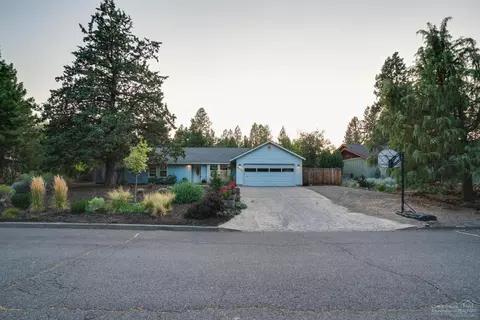 60939 Garnet St, Bend, OR 97702 photo 2