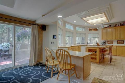 67367 Trout Ln, Bend, OR 97703 photo 6