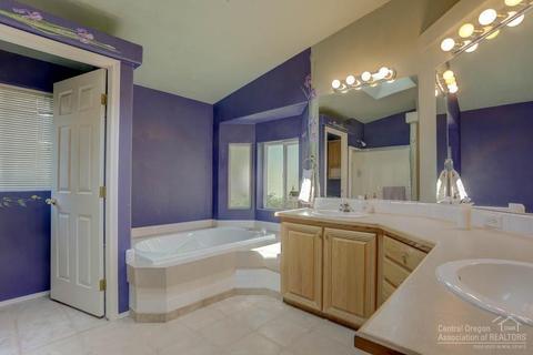 67367 Trout Ln, Bend, OR 97703 photo 11