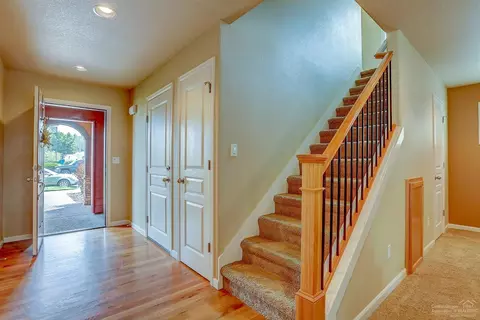 63131 Britta St, Bend, OR 97703 photo 4