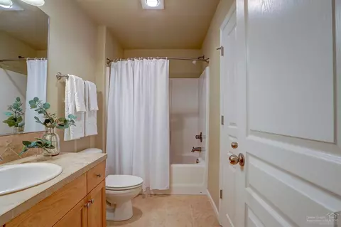 63131 Britta St, Bend, OR 97703 photo 19