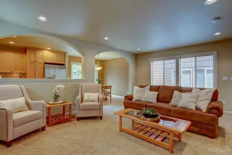 63131 Britta St, Bend, OR 97703 photo 6