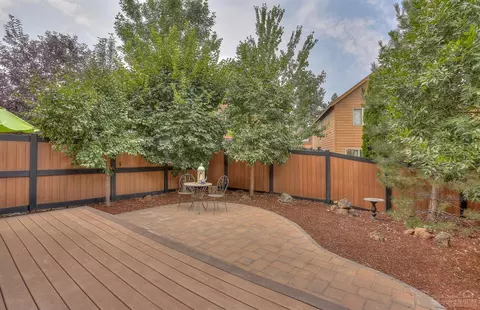 63131 Britta St, Bend, OR 97703 photo 24