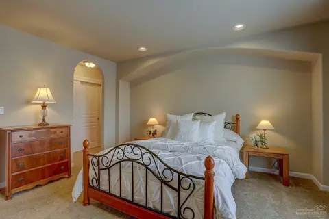 63131 Britta St, Bend, OR 97703 photo 14