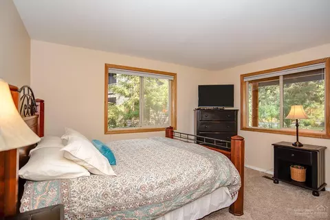 57766 Cherrywood Ln, Sunriver, OR 97707 photo 17