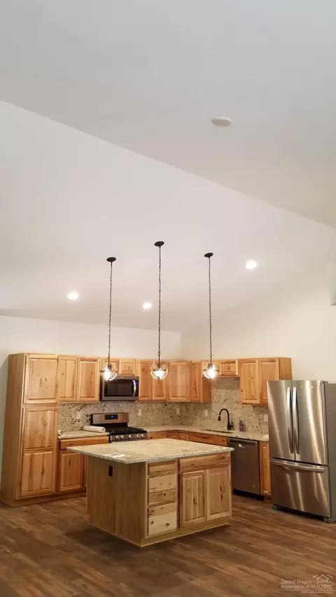 15914 Park Dr, La Pine, OR 97739 photo 4