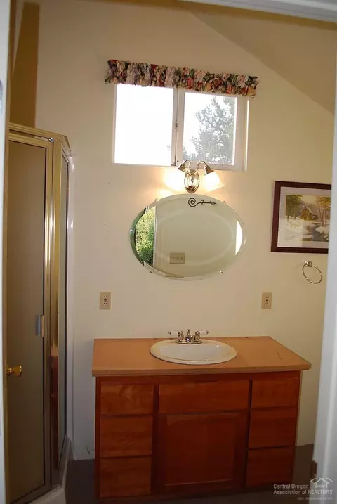 53845 Otter Dr, La Pine, OR 97739 photo 7