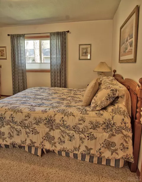 14837 Doubletree, Sisters, OR 97759 photo 16