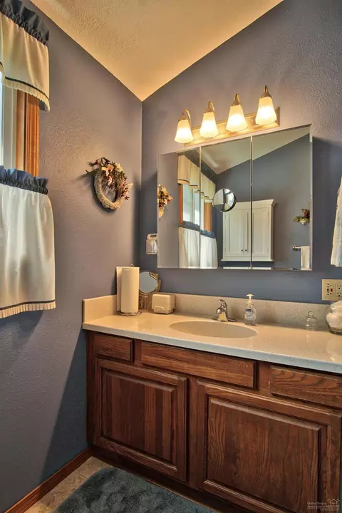 14837 Doubletree, Sisters, OR 97759 photo 12