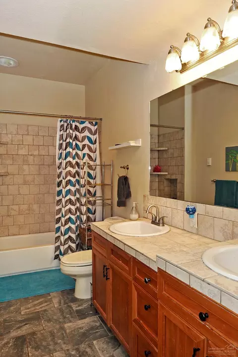 63208 Eastview Dr, Bend, OR 97701 photo 20