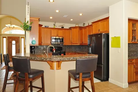 63208 Eastview Dr, Bend, OR 97701 photo 7