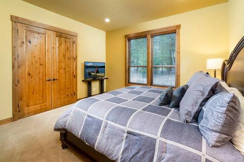 56748 Dancing Rock Loop, Bend, OR 97707 photo 19