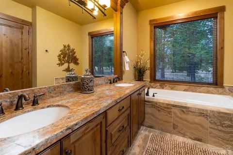 56748 Dancing Rock Loop, Bend, OR 97707 photo 17