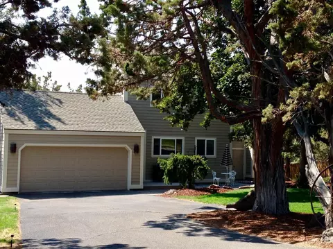 19655 Ridgewood Dr, Bend, OR 97703 photo 1