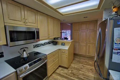 19655 Ridgewood Dr, Bend, OR 97703 photo 7