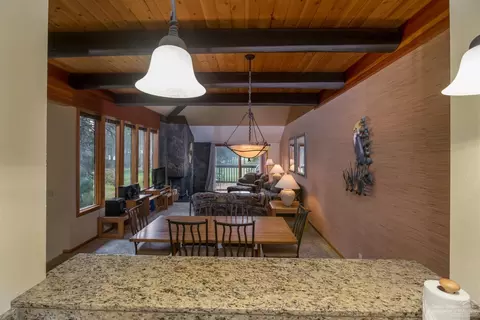 57271 Mashie Ln, Sunriver, OR 97707 photo 9