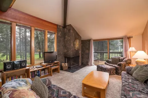 57271 Mashie Ln, Sunriver, OR 97707 photo 4