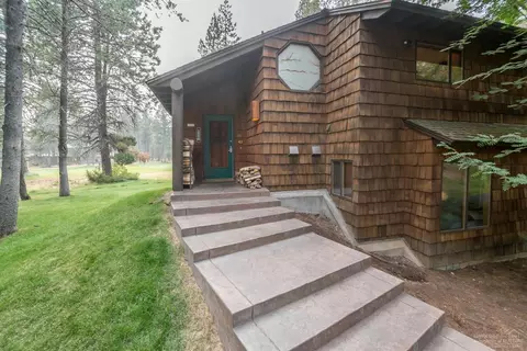57271 Mashie Ln, Sunriver, OR 97707 photo 1