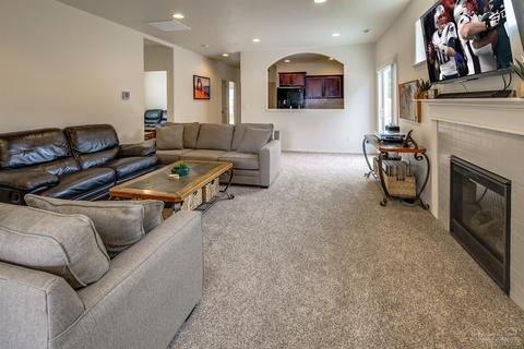 21147 Darnel Ave, Bend, OR 97702 photo 5