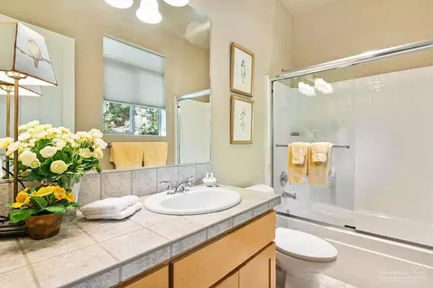 19518 Green Lakes Loop, Bend, OR 97702 photo 12