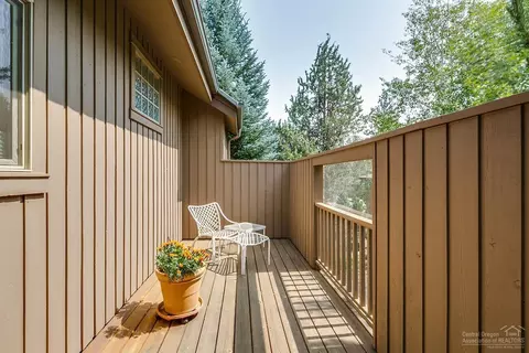 19518 Green Lakes Loop, Bend, OR 97702 photo 19
