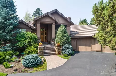 19518 Green Lakes Loop, Bend, OR 97702 photo 1