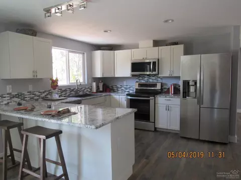 53374 Eagle Ln, La Pine, OR 97739 photo 10