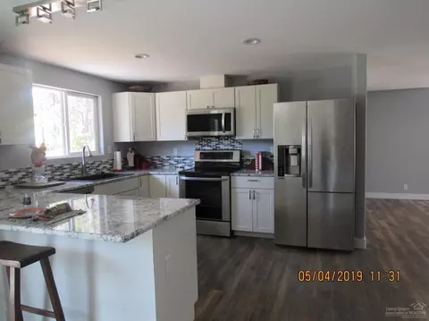 53374 Eagle Ln, La Pine, OR 97739 photo 8