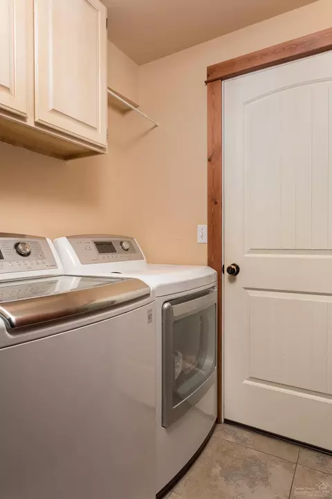 64756 Saros Ln, Bend, OR 97703 photo 18