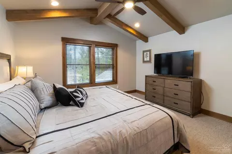 56688 Glowstone Loop, Bend, OR 97707 photo 9