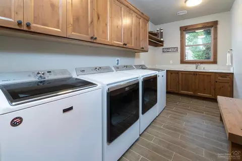 56688 Glowstone Loop, Bend, OR 97707 photo 14