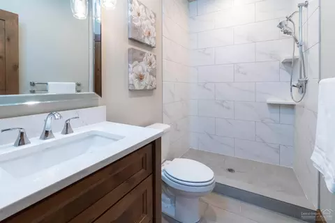 56688 Glowstone Loop, Bend, OR 97707 photo 8