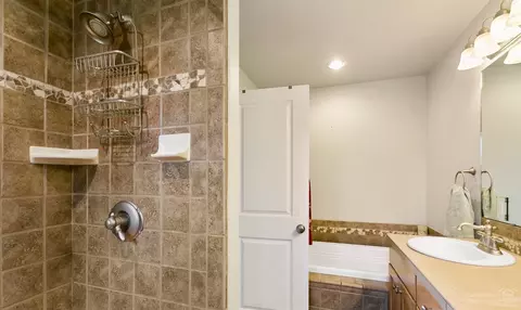 61205 Ridgewater Loop, Bend, OR 97702 photo 19