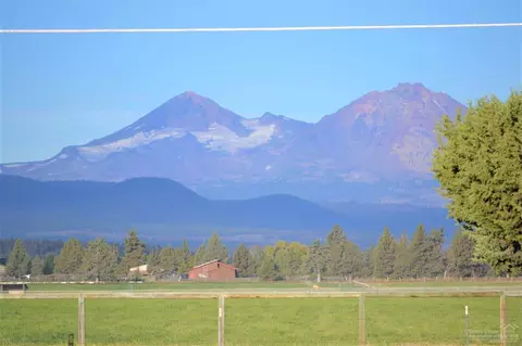 64965 Glacier View Dr, Bend, OR 97703 photo 22