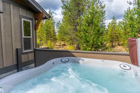 56592 Sunstone Loop, Bend, OR 97707 photo 14