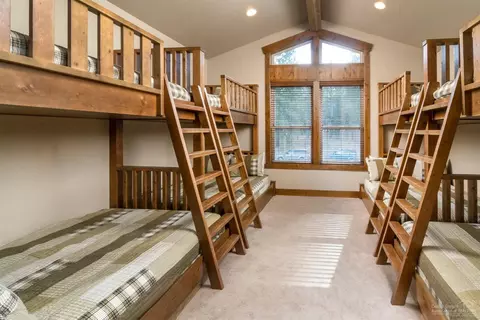 56592 Sunstone Loop, Bend, OR 97707 photo 8