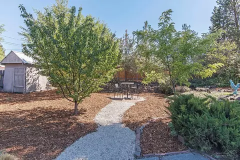622 NE 4th St, Bend, OR 97701 photo 21