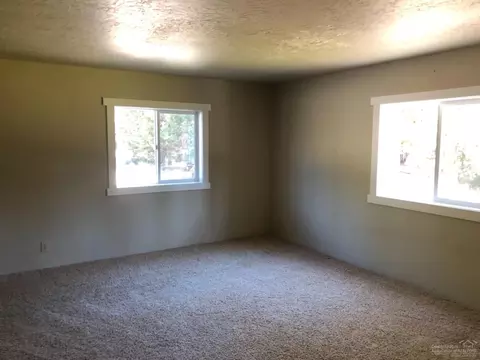 16243 Big Meadow Dr, La Pine, OR 97739 photo 12