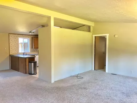 16243 Big Meadow Dr, La Pine, OR 97739 photo 8