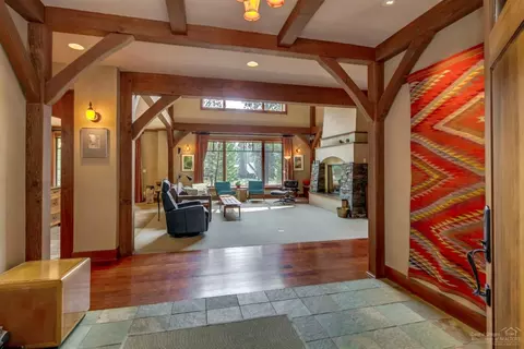 17751 Fireglass Ct, Bend, OR 97707 photo 4
