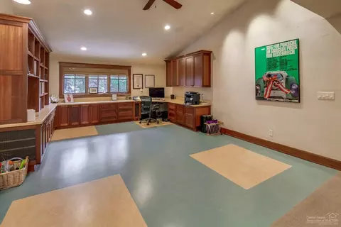 17751 Fireglass Ct, Bend, OR 97707 photo 20