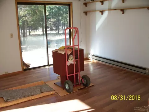 15954 Leslie Dr, La Pine, OR 97739 photo 7